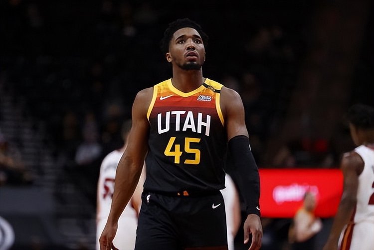 而罗斯用自 而罗斯用自